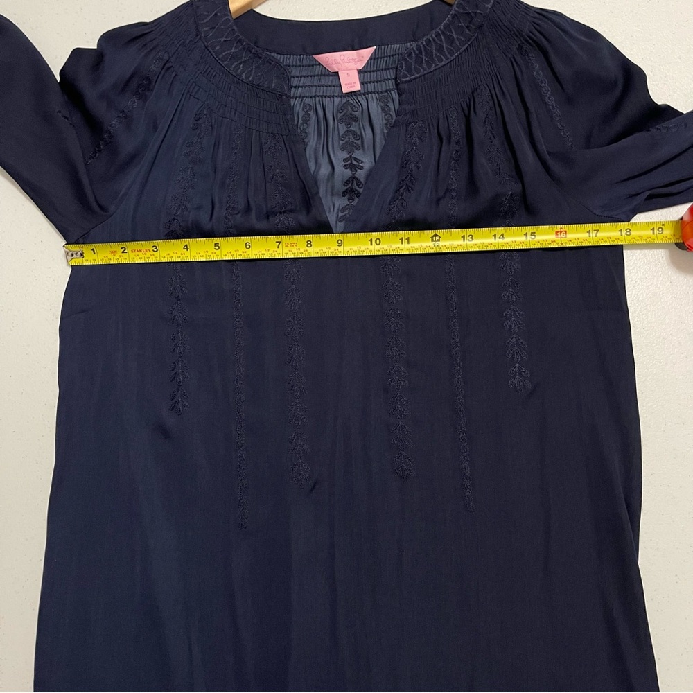 Lilly Pulitzer Navy Hollis Embroidered Tunic Top Small - Picture 5 of 9